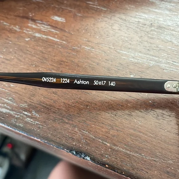 Oliver PeoplesLA Ashton brown eyeglasses with brown OliverPeoples LA case - Picture 8 of 17